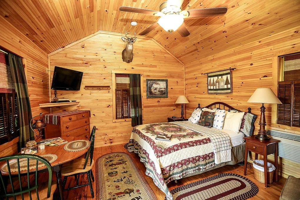 Watson Estate Bnb & Deer Creek Winery Юнионтаун Экстерьер фото